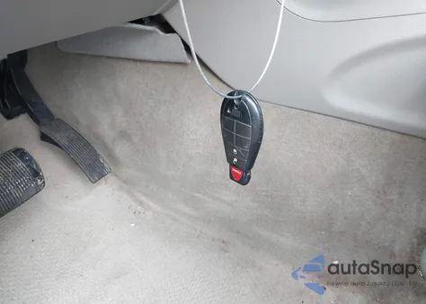 2011 Dodge Durango Express z USA, uszkodzony, nr VIN 1D4RE2GG5BC616109